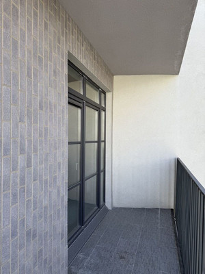 Продам трехкомнатную (3-комн.) квартиру, Октябрьская ул, 12а, Калининград г