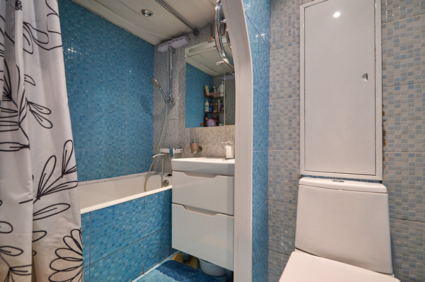 Продам двухкомнатную (2-комн.) квартиру, Кетчерская ул, 8к2, Москва г