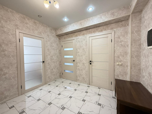 Продам двухкомнатную (2-комн.) квартиру, Шарданова ул, 50к4, Нальчик г