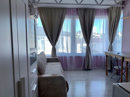 Продам однокомнатную (1-комн.) квартиру, Молодогвардейская (Хостинский р-н) ул, 2/77, Сочи г