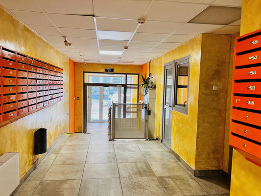 Продам двухкомнатную (2-комн.) квартиру, Советская (Первомайский мкр) ул, 47к5, Королев г