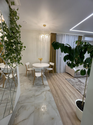 Продам двухкомнатную (2-комн.) квартиру, Молодой гвардии ул, 34, Калининград г