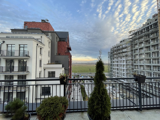 Продам двухкомнатную (2-комн.) квартиру, Молодой гвардии ул, 34, Калининград г