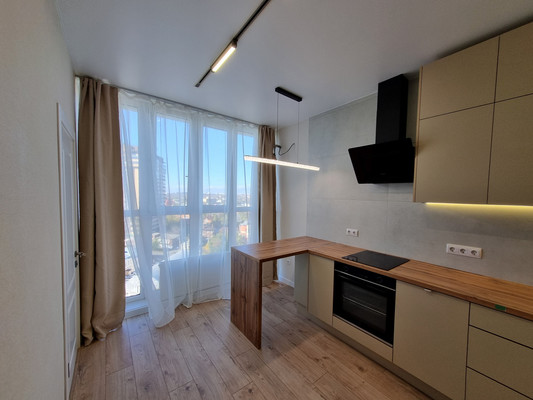 Продам однокомнатную (1-комн.) квартиру, Привокзальная ул, 3, Ростов-на-Дону г