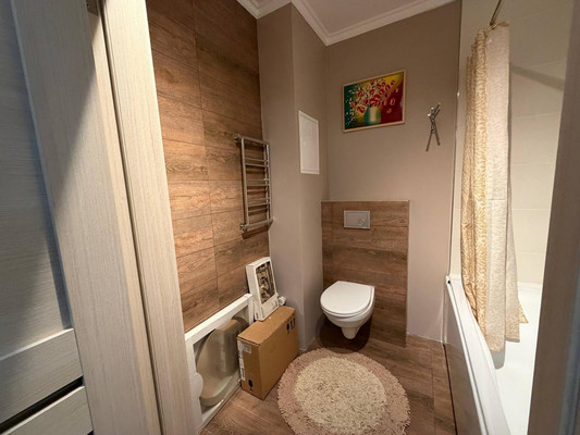 Продам однокомнатную (1-комн.) квартиру, Хохлова ул, 8, Гатчина г