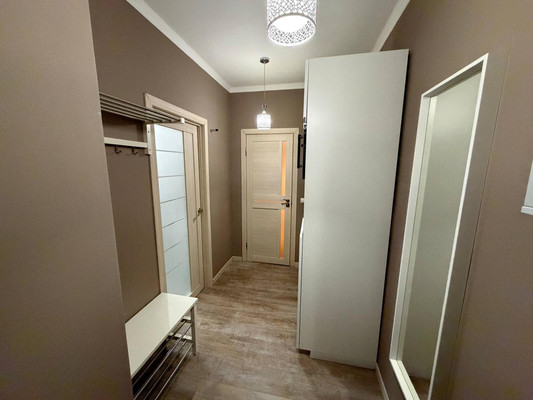 Продам однокомнатную (1-комн.) квартиру, Хохлова ул, 8, Гатчина г