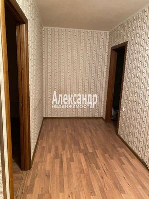 Продам двухкомнатную (2-комн.) квартиру, Пушкинская ул, 40, Шушары п