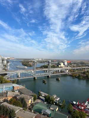 Продам двухкомнатную (2-комн.) квартиру, Привокзальная ул, 3/1, Ростов-на-Дону г