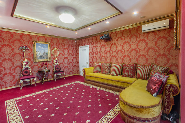 Продам многокомнатную квартиру, 20-летия ВЛКСМ ул, 49, Воронеж г