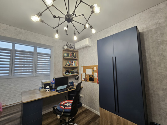 Продам трехкомнатную (3-комн.) квартиру, Солнечная ул, 2к1, Новороссийск г