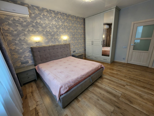 Продам двухкомнатную (2-комн.) квартиру, Трофимова ул, 35к20, Москва г