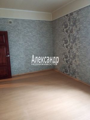 Продам трехкомнатную (3-комн.) квартиру, Нейшлотский пер, 6, Санкт-Петербург г