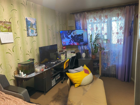 Продам двухкомнатную (2-комн.) квартиру, Киевская ул, 121, Симферополь г