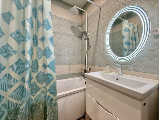 Продам однокомнатную (1-комн.) квартиру, Крымской весны ул, 5ак5, Мирное с