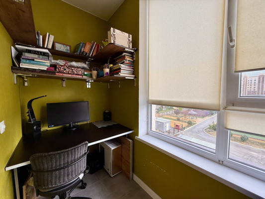 Продам однокомнатную (1-комн.) квартиру, Крымской весны ул, 5ак5, Мирное с