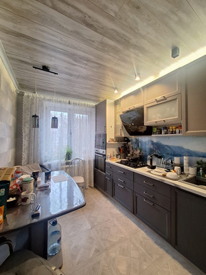 Продам трехкомнатную (3-комн.) квартиру, Дружбы ул, 6/2, Чехов г