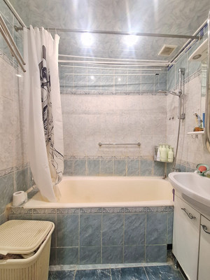 Продам трехкомнатную (3-комн.) квартиру, Дружбы ул, 6/2, Чехов г