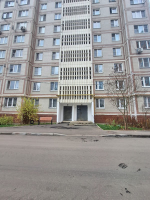 Продам трехкомнатную (3-комн.) квартиру, Дружбы ул, 6/2, Чехов г