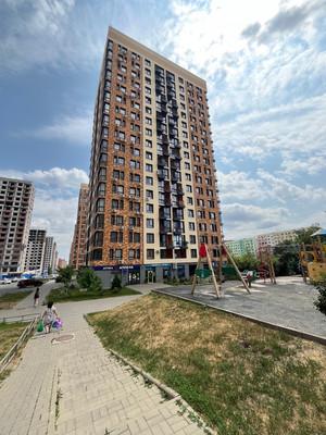 Продам трехкомнатную (3-комн.) квартиру, Орбитальная ул, 17, Ростов-на-Дону г