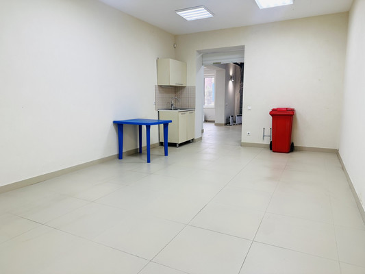 Сдам коммерческое помещение 100 м2, Халтурина ул, 142, Армавир г