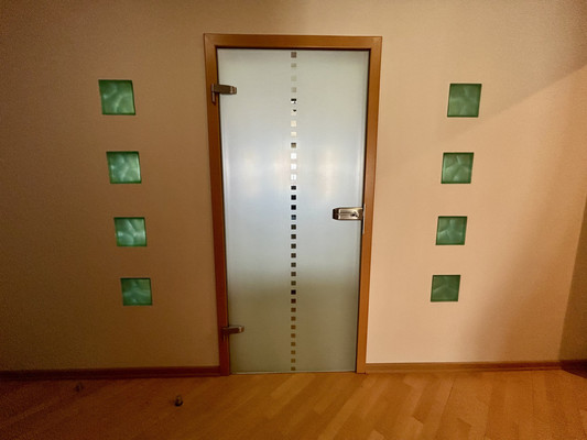 Продам многокомнатную квартиру, Имени Адмирала Серебрякова наб, 61а, Новороссийск г