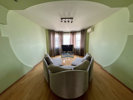 Продам многокомнатную квартиру, Имени Адмирала Серебрякова наб, 61а, Новороссийск г