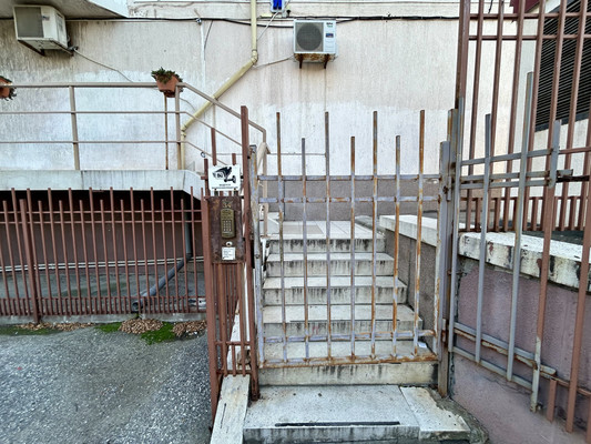 Продам многокомнатную квартиру, Имени Адмирала Серебрякова наб, 61а, Новороссийск г