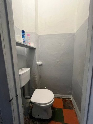 Продам комнату в 6-комн. квартире, Воскова ул, 15-17А, Санкт-Петербург г