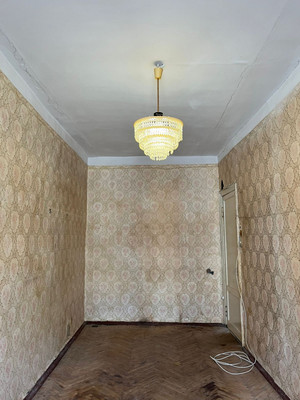 Продам комнату в 6-комн. квартире, Воскова ул, 15-17А, Санкт-Петербург г