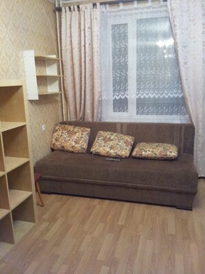 Продам однокомнатную (1-комн.) квартиру, Барвихинская ул, 10, Москва г