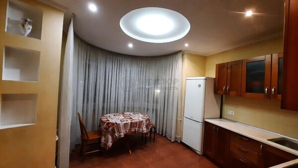 Продам двухкомнатную (2-комн.) квартиру, Пролетарский пр-кт, 7, Москва г