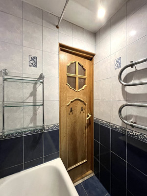 Продам трехкомнатную (3-комн.) квартиру, Нарвская ул, 4Ак1, Красное Село г