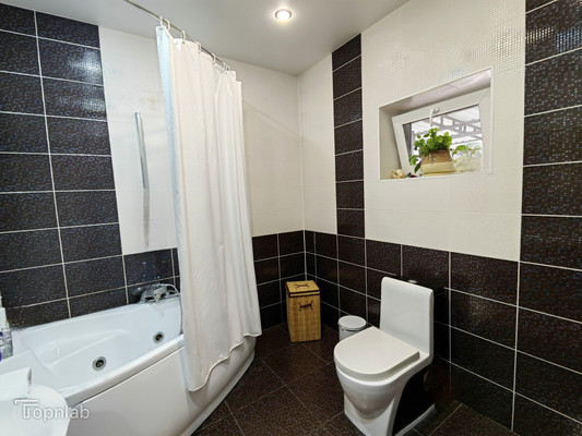 Продам трехкомнатную (3-комн.) квартиру, Фестивальный пер, 39, Белореченск г