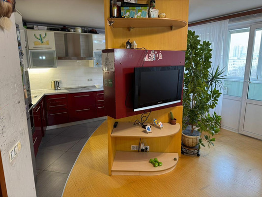 Продам двухкомнатную (2-комн.) квартиру, Ясногорская ул, 17к1, Москва г