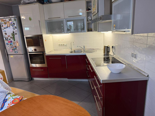 Продам двухкомнатную (2-комн.) квартиру, Ясногорская ул, 17к1, Москва г