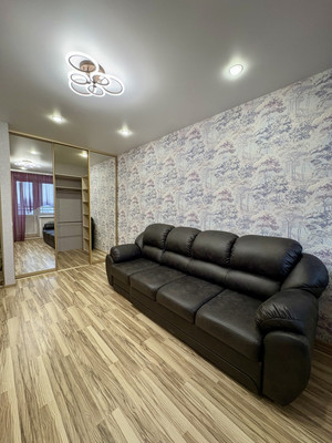 Продам однокомнатную (1-комн.) квартиру, Молодежная ул, 1в, Семеновка с