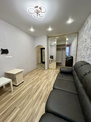 Продам однокомнатную (1-комн.) квартиру, Молодежная ул, 1в, Семеновка с