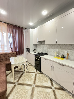 Продам однокомнатную (1-комн.) квартиру, Молодежная ул, 1в, Семеновка с