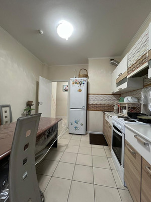 Продам двухкомнатную (2-комн.) квартиру, Просторная ул, 3к1, Путилково д