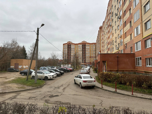 Продам двухкомнатную (2-комн.) квартиру, им Владимира Махалина мкр, 25, Дмитров г