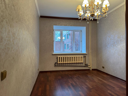 Продам двухкомнатную (2-комн.) квартиру, им Владимира Махалина мкр, 25, Дмитров г