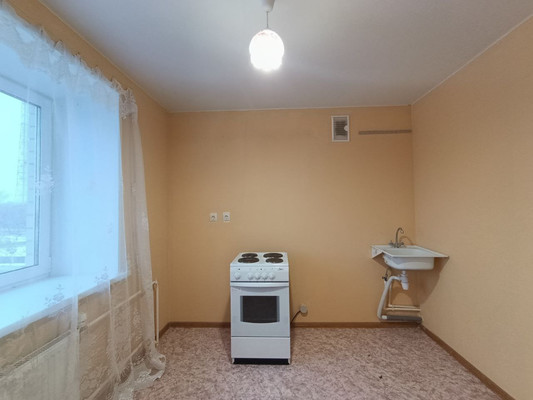 Продам однокомнатную (1-комн.) квартиру, Береговая ул, 52, Лариха с