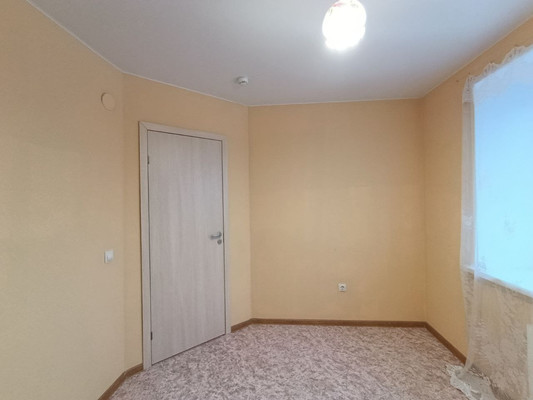 Продам однокомнатную (1-комн.) квартиру, Береговая ул, 52, Лариха с