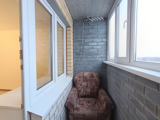 Продам однокомнатную (1-комн.) квартиру, Береговая ул, 52, Лариха с