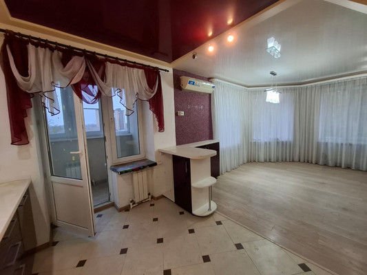 Продам многокомнатную квартиру, Вильямса ул, 2, Батайск г