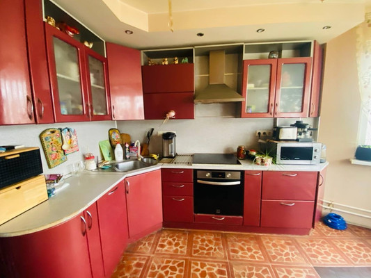 Продам трехкомнатную (3-комн.) квартиру, Гагарина пр-кт, 22к2, Люберцы г