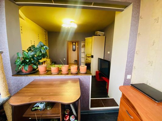 Продам трехкомнатную (3-комн.) квартиру, Гагарина пр-кт, 22к2, Люберцы г