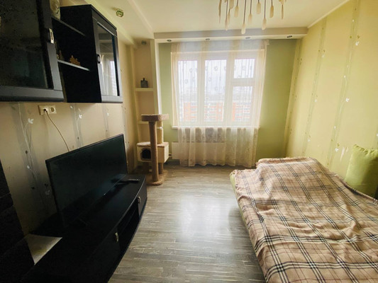 Продам трехкомнатную (3-комн.) квартиру, Гагарина пр-кт, 22к2, Люберцы г