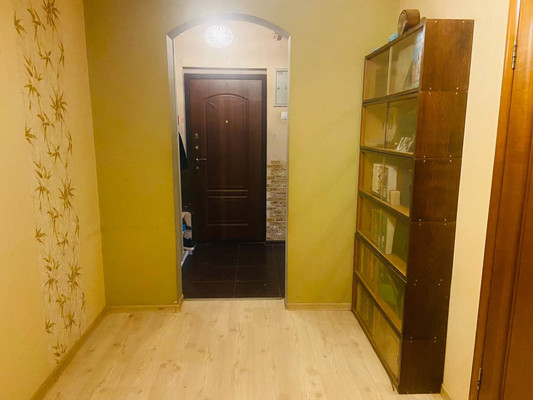 Продам трехкомнатную (3-комн.) квартиру, Гагарина пр-кт, 22к2, Люберцы г