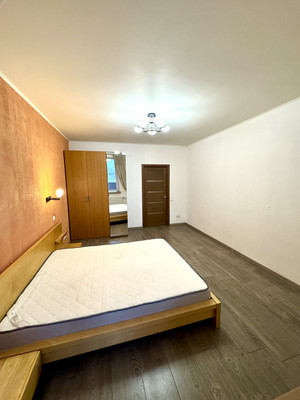 Продам двухкомнатную (2-комн.) квартиру, Ленинский пр-кт, 147к2, Санкт-Петербург г